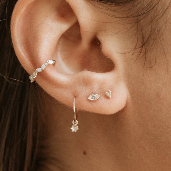 Bluboho NOVA SWAY HOOP - 14K GOLD, WHITE DIAMOND - Picture 2 of 2